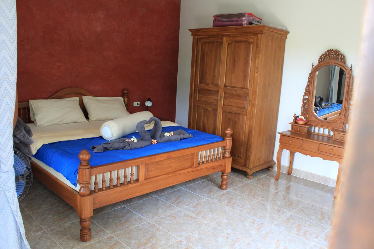 Nananuira Apartment And Room Khao Lak Exterior photo