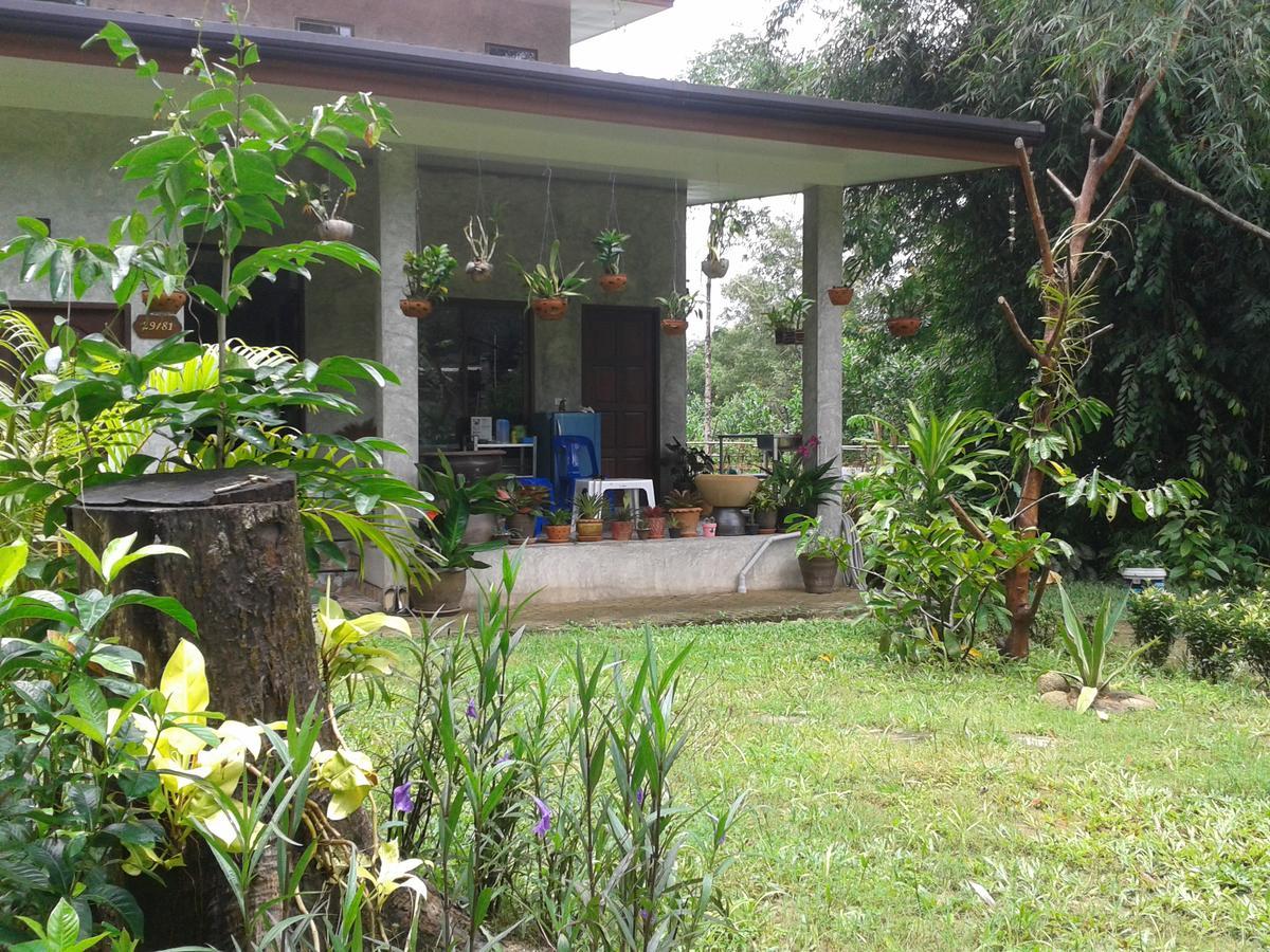 Nananuira Apartment And Room Khao Lak Exterior photo